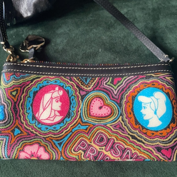Dooney and Bourne Disney pop Princess wristlet retired - Picture 3 of 4